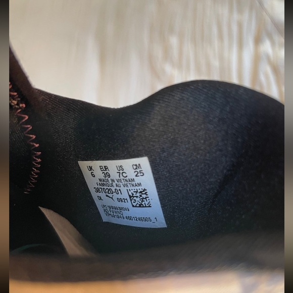 Puma sneakers - Picture 4 of 4